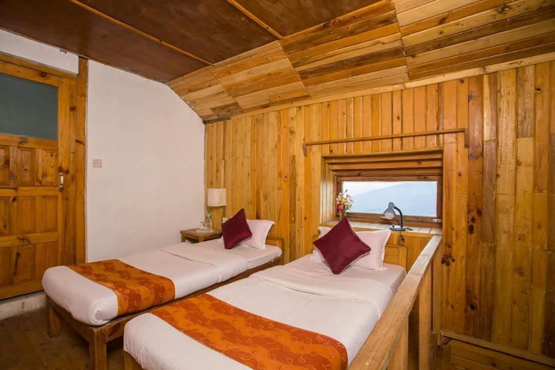 Everest Manla Resort Нагаркот Экстерьер фото