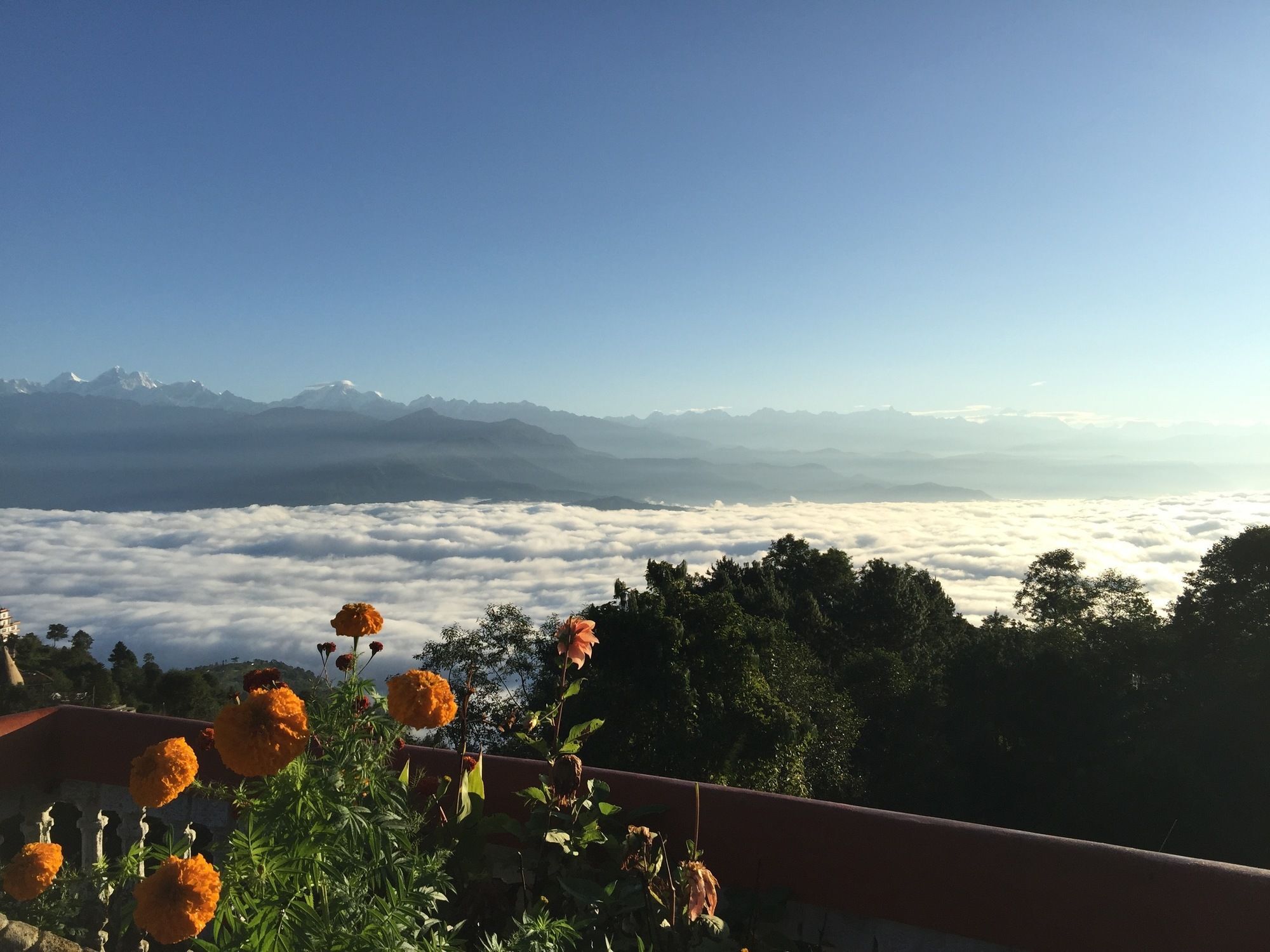 Everest Manla Resort Нагаркот Экстерьер фото